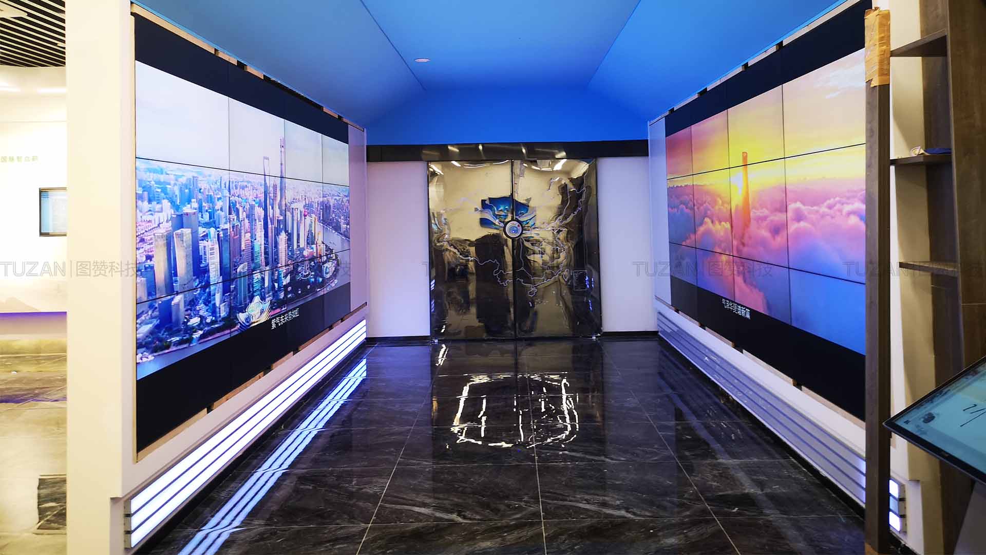 液晶拼接屏在多媒体展厅中的地位
